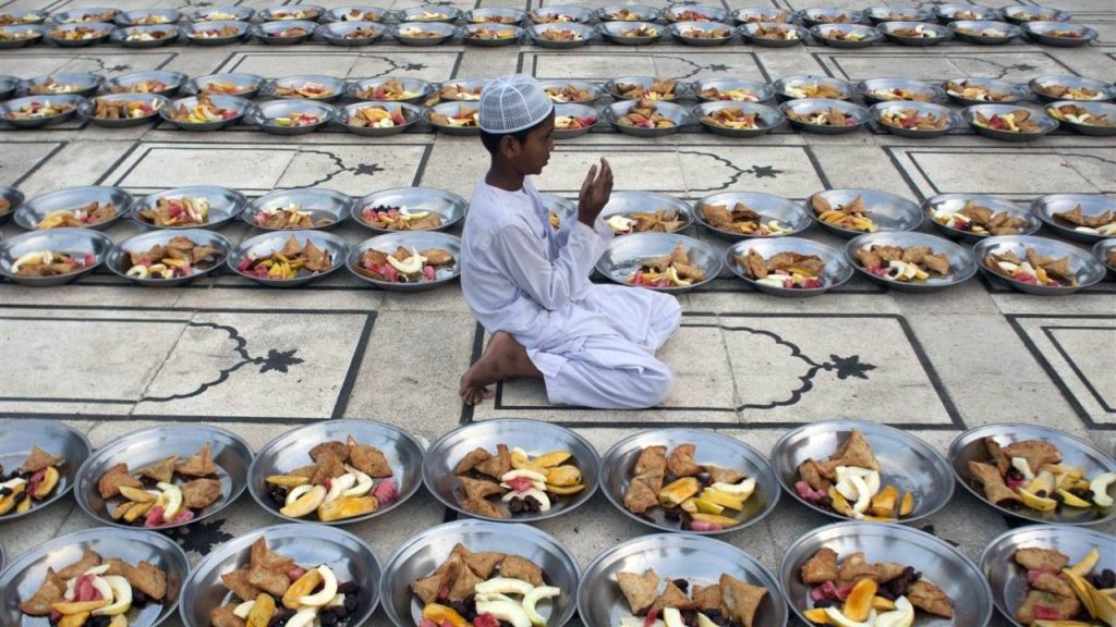 This article explores the cultural and social impact of Ramadan on Muslim communities and society at large. From food and drink culture to interfaith relations, Ramadan promotes social cohesion, community spirit, and charitable acts. Discover how this holy month contributes to preserving cultural heritage and fostering social stability.